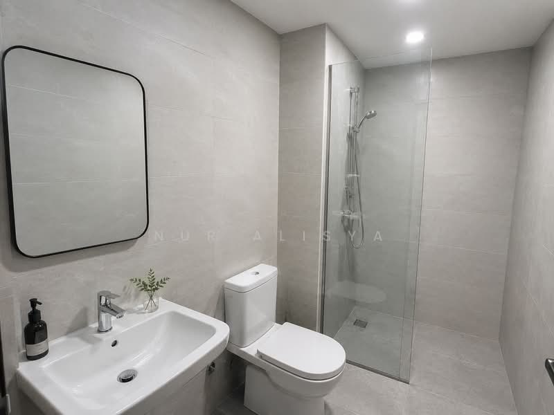 Kediaman Servis untuk Dijual di 8th & Stellar - Nur Alisya - Bathroom - PropertyGuru.com.my