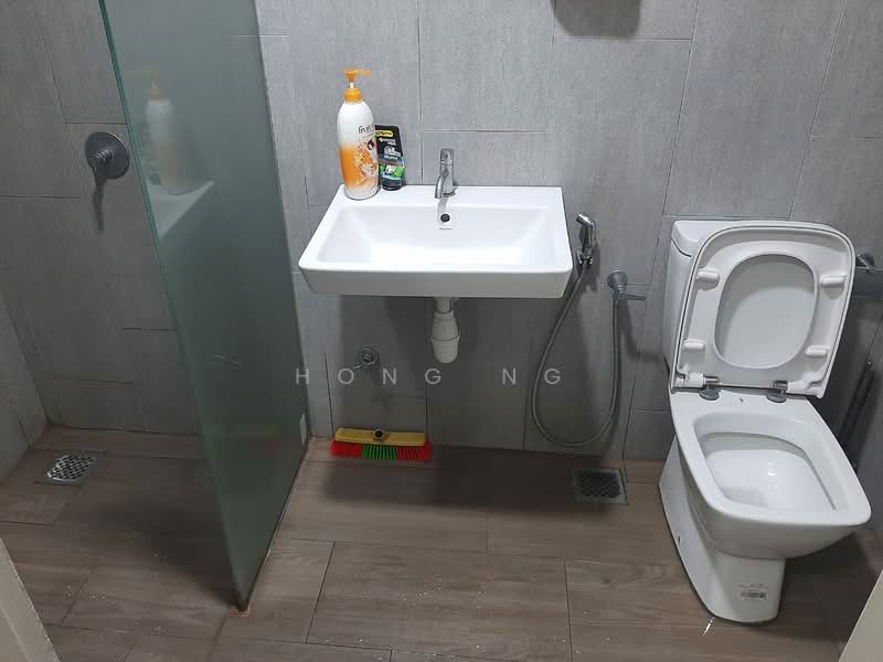 Kediaman Servis untuk Disewa di Geo Bukit Rimau - Hong Ng - Bathroom - PropertyGuru.com.my