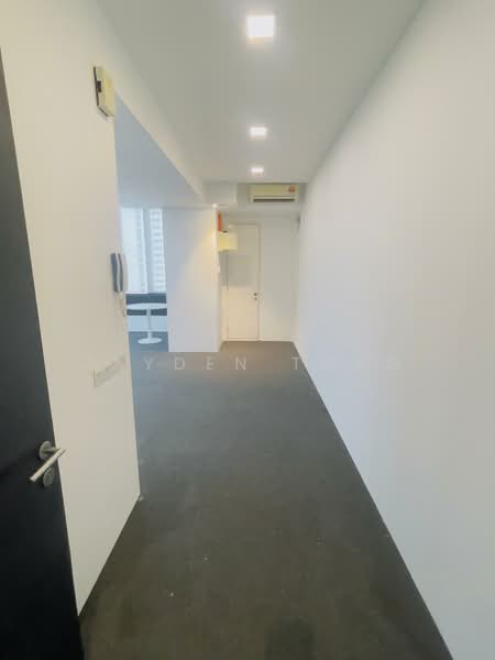 Office for Rent in Mont Kiara (Kuala Lumpur) - Jayden Tong - Corridor - PropertyGuru.com.my