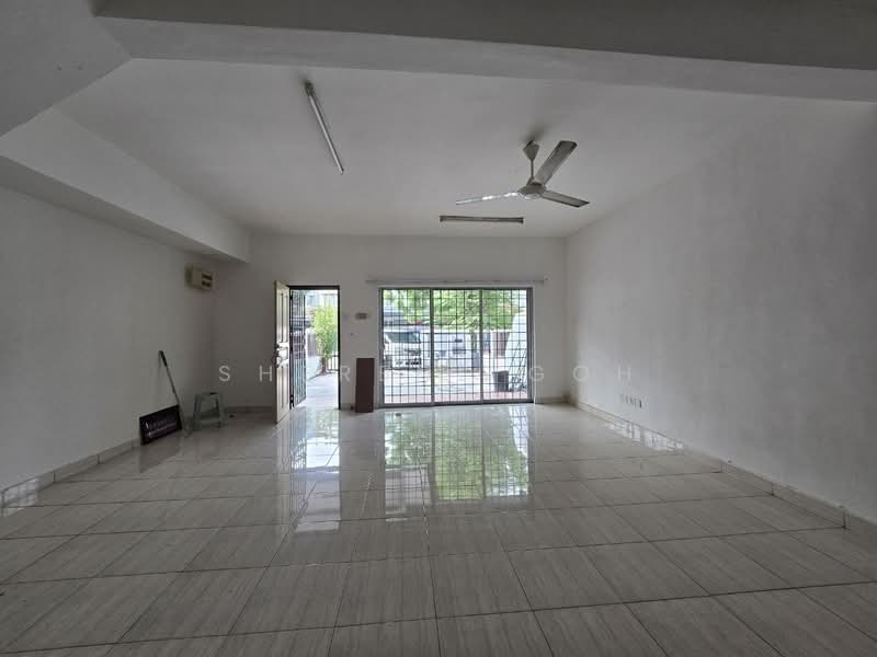 Rumah Teres 2.5-Tingkat untuk Disewa di Mutiara Puchong (Puchong) - Sherene Goh - Living Room - PropertyGuru.com.my
