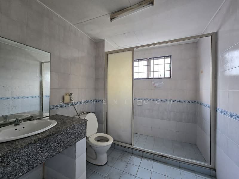 Rumah Teres 2.5-Tingkat untuk Disewa di Mutiara Puchong (Puchong) - Sherene Goh - Bathroom - PropertyGuru.com.my