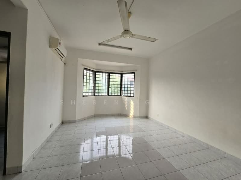 Rumah Teres 2.5-Tingkat untuk Disewa di Mutiara Puchong (Puchong) - Sherene Goh - Living Room - PropertyGuru.com.my