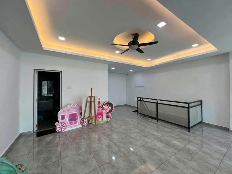 1-storey Terraced House for Sale in Teluk Pulai (Klang) - Daniel Kok - Living Room - PropertyGuru.com.my