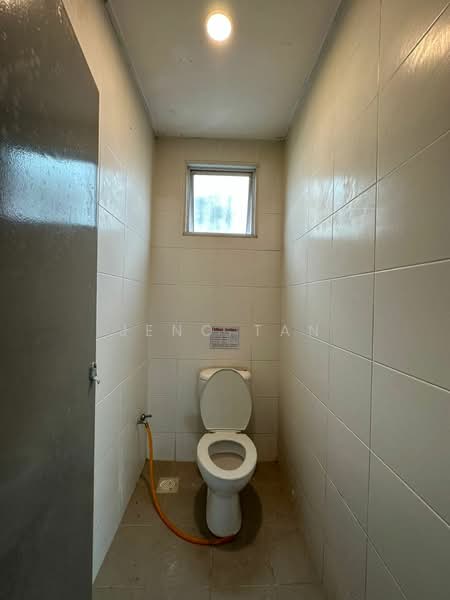 Shop / Office untuk Disewa di Kuching (Sarawak) - Jeno Tan - Bathroom - PropertyGuru.com.my