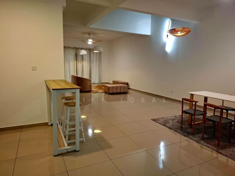 Rumah Teres 2-Tingkat untuk Disewa di Bandar Gamuda Cove (Dengkil) - Aliff Iqbal - Living Room - PropertyGuru.com.my