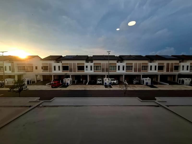 Rumah Teres 2-Tingkat untuk Disewa di Bandar Gamuda Cove (Dengkil) - Aliff Iqbal - Exterior - PropertyGuru.com.my