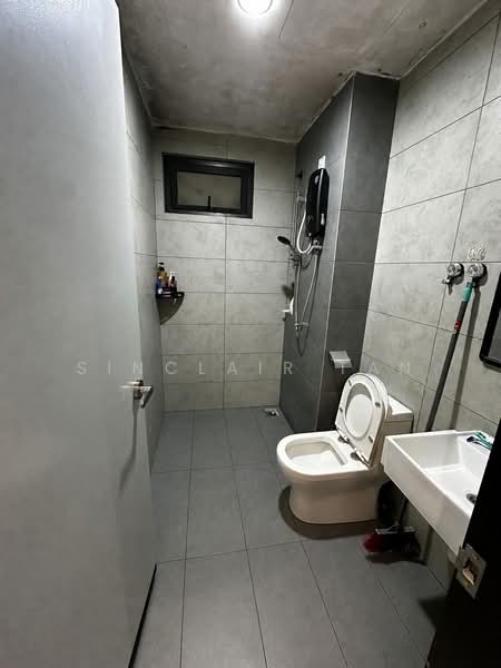 Kediaman Servis untuk Dijual di GM Residence Remia - Sinclair Tan - Bathroom - PropertyGuru.com.my