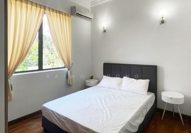 Bungalow House for Rent in Batu Ferringhi (Penang) - Rainny Wong - Bedroom - PropertyGuru.com.my