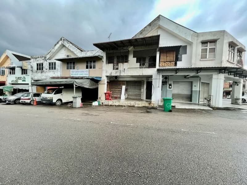 Shop for Sale in Skudai (Skudai) - Pauline Ng - Exterior - PropertyGuru.com.my