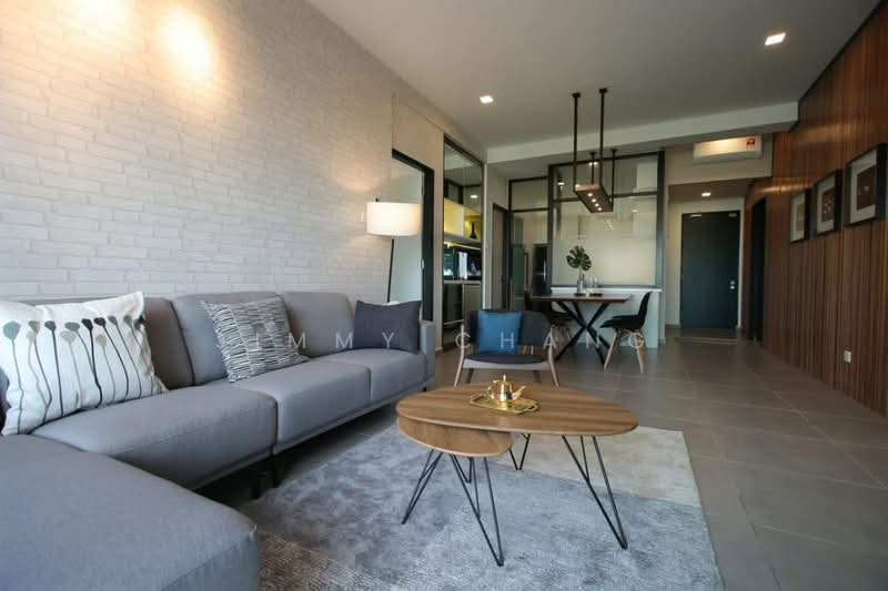 Kediaman Servis untuk Dijual di D'sands Residence - Jimmy Chang - Living Room - PropertyGuru.com.my
