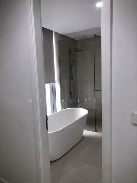 Service Residence for Rent at The Astaka @ 1 Bukit Senyum - Nur Alisya - Bathroom - PropertyGuru.com.my