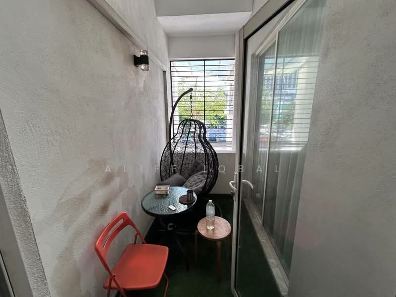 3-storey Terraced House for Sale in Taman Subang Mas (Subang Jaya) - Aliff Iqbal - Balcony - PropertyGuru.com.my