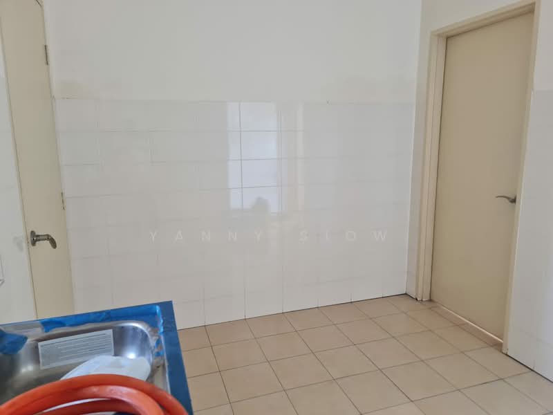Rumah Berkembar untuk Dijual di Denai Alam (Shah Alam) - Yanny Siow - Kitchen - PropertyGuru.com.my