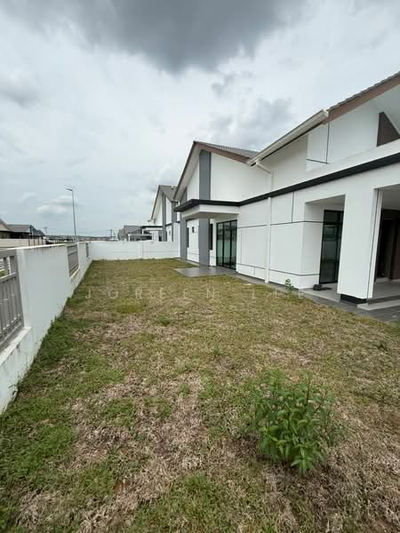 Semi-Detached House for Sale in Bandar Putra (Kulai) - Joreen Lee - PropertyGuru.com.my