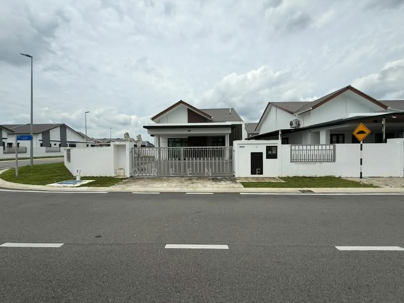 Semi-Detached House for Sale in Bandar Putra (Kulai) - Joreen Lee - PropertyGuru.com.my