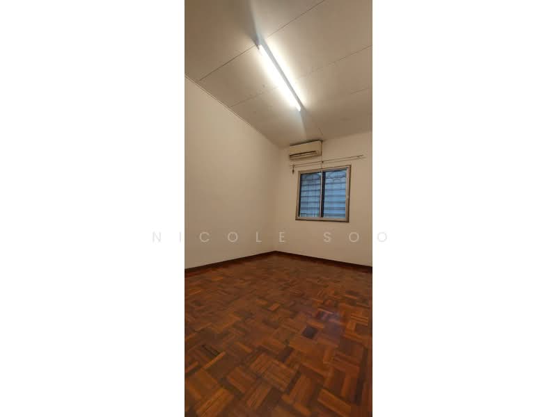 Rumah Teres 2-Tingkat untuk Dijual di Taman Sri Subang (Sunway) - Nicole Soo - PropertyGuru.com.my