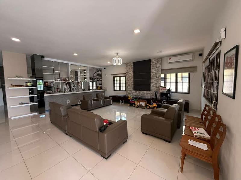 Bungalow House untuk Dijual di Taman Kebun Teh (Johor Bahru) - Pauline Ng - Living Room - PropertyGuru.com.my