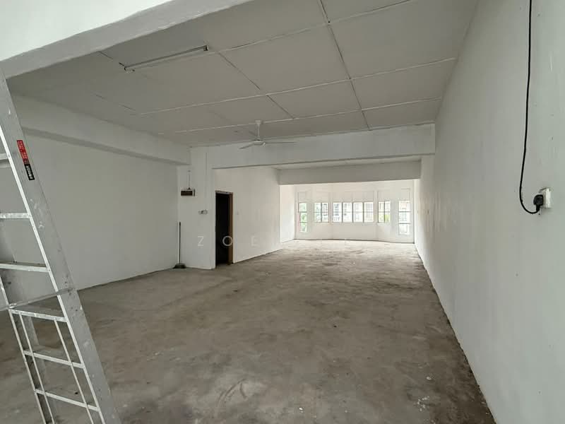 Shop / Office for Sale in Taman Putri (Kulai) - Zoe Lee - PropertyGuru.com.my