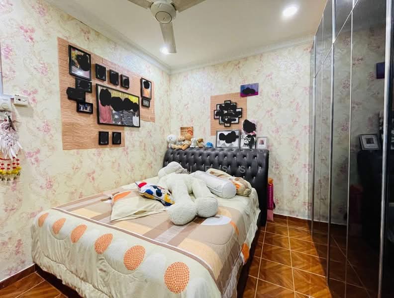 1-storey Terraced House for Sale in Shah Alam (Selangor) - Cindy Jessica - Bedroom - PropertyGuru.com.my