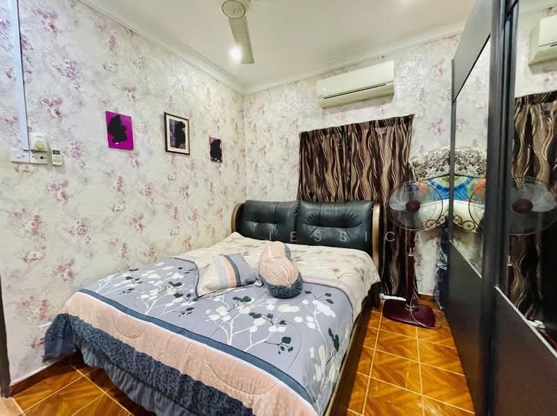 1-storey Terraced House for Sale in Shah Alam (Selangor) - Cindy Jessica - Bedroom - PropertyGuru.com.my