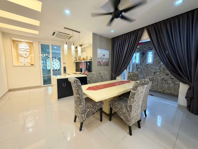 Rumah Teres 2-Tingkat untuk Dijual di Taman Cheras Vista (Cheras) - Yumiko Kew - Dining Room - PropertyGuru.com.my