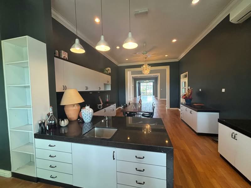 Bungalow House untuk Disewa di Leisure Farm (Gelang Patah) - Angela Ng - Kitchen - PropertyGuru.com.my