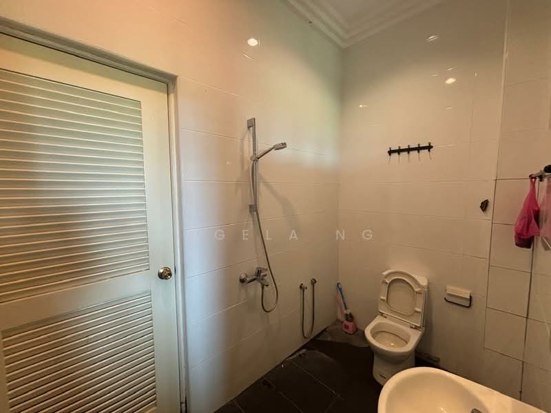 Bungalow House untuk Disewa di Leisure Farm (Gelang Patah) - Angela Ng - Bathroom - PropertyGuru.com.my