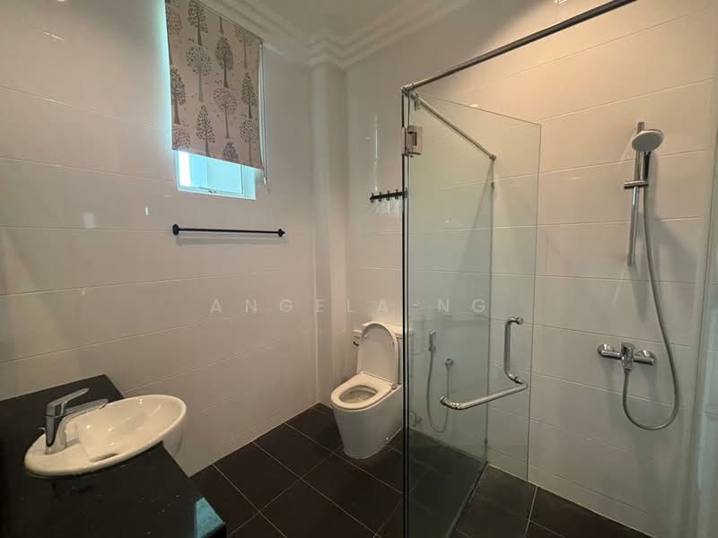 Bungalow House untuk Disewa di Leisure Farm (Gelang Patah) - Angela Ng - Bathroom - PropertyGuru.com.my