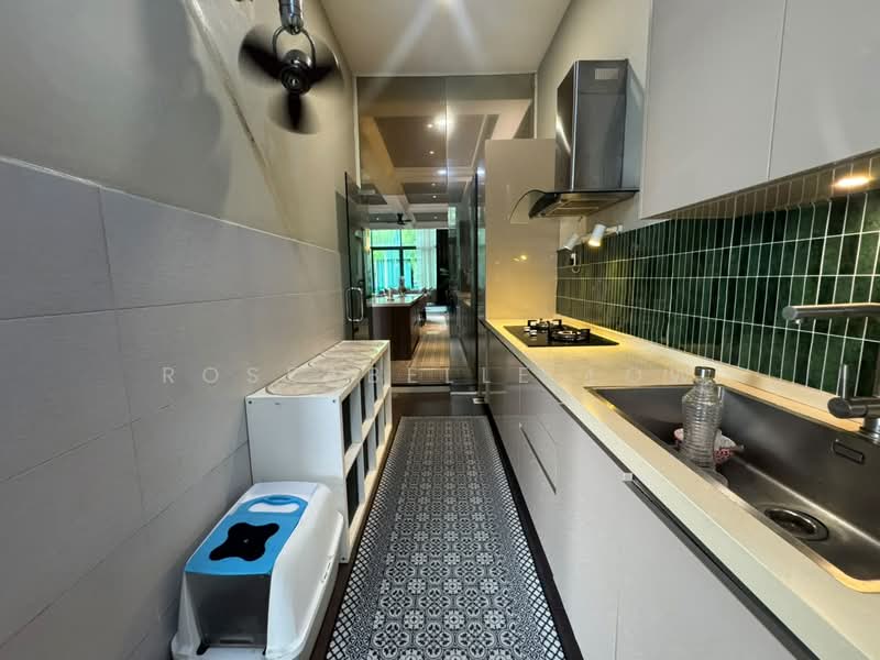 3-storey Terraced House for Rent in Bandar Nusaputra (Puchong) - Roseabelle Low - Kitchen - PropertyGuru.com.my