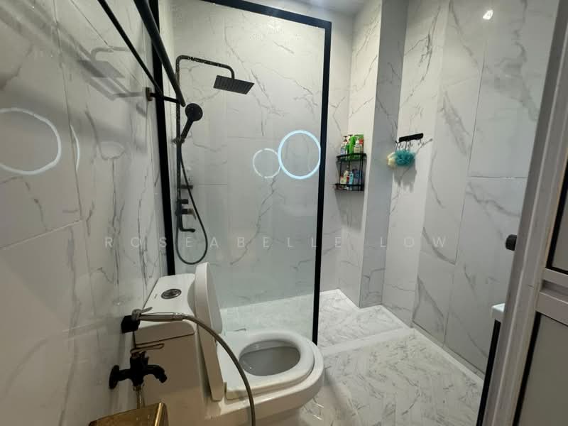 3-storey Terraced House for Rent in Bandar Nusaputra (Puchong) - Roseabelle Low - Bathroom - PropertyGuru.com.my