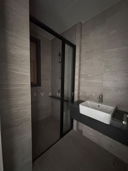 Kediaman Servis untuk Dijual di Edelweiss @ Tropicana Gardens - Ivan Tan - Bathroom - PropertyGuru.com.my