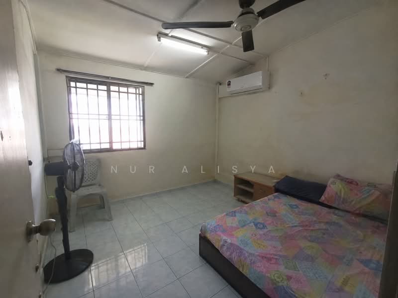 Rumah Teres 1-Tingkat untuk Disewa di Skudai (Johor) - Nur Alisya - Bedroom - PropertyGuru.com.my
