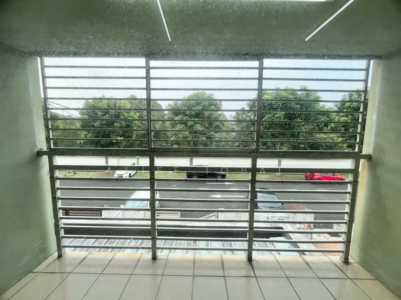 2-storey Terraced House for Sale in Puncak Bestari (Puncak Alam) - Aliff Iqbal - Balcony - PropertyGuru.com.my