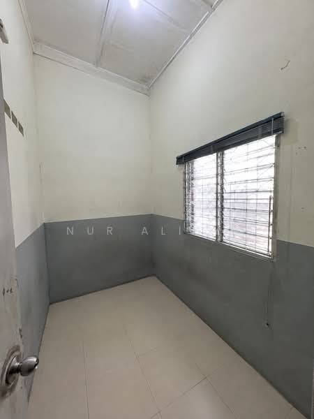 Rumah Teres untuk Disewa di Taman Bukit Dahlia (Pasir Gudang) - Nur Alisya - Interior - PropertyGuru.com.my