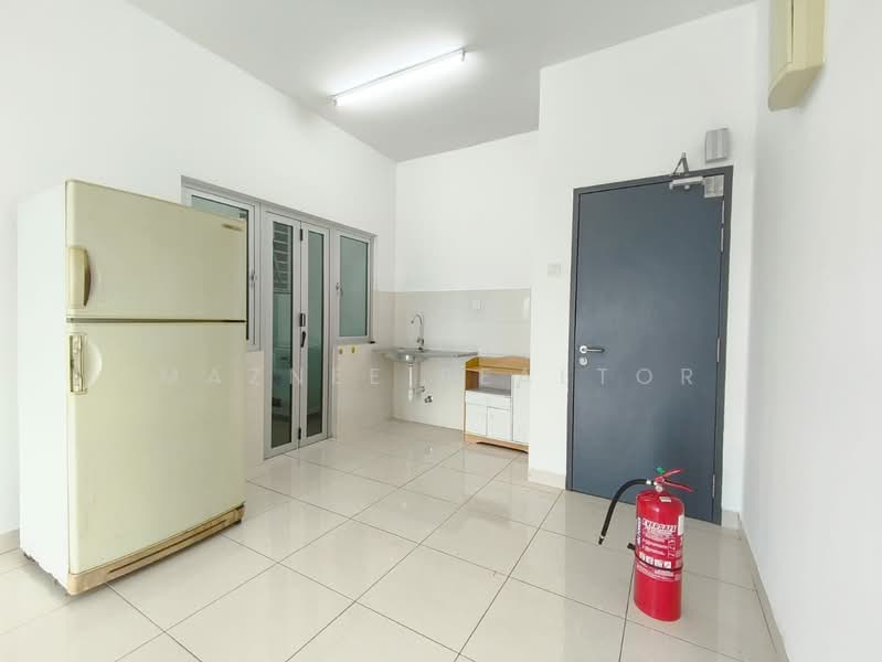 Service Residence for Rent at Saville @ Kajang - Maznee Realtor - Kitchen - PropertyGuru.com.my