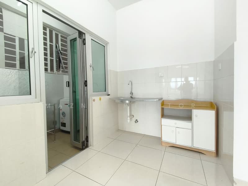 Service Residence for Rent at Saville @ Kajang - Maznee Realtor - Kitchen - PropertyGuru.com.my