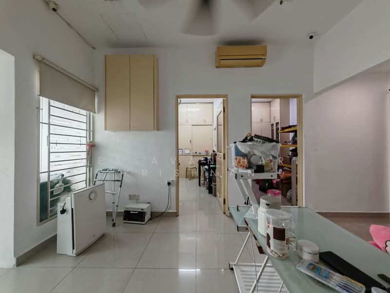Rumah Teres 1.5-Tingkat untuk Dijual di Taman Gembira (Jalan Klang Lama (Old Klang Road)) - Keasavan Hari Krishnan - Living Room - PropertyGuru.com.my