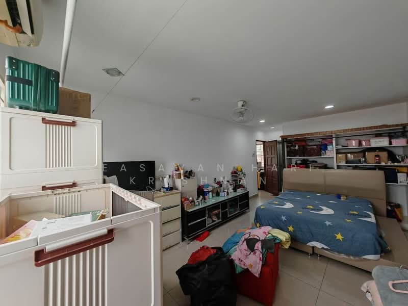 Rumah Teres 1.5-Tingkat untuk Dijual di Taman Gembira (Jalan Klang Lama (Old Klang Road)) - Keasavan Hari Krishnan - Bedroom - PropertyGuru.com.my