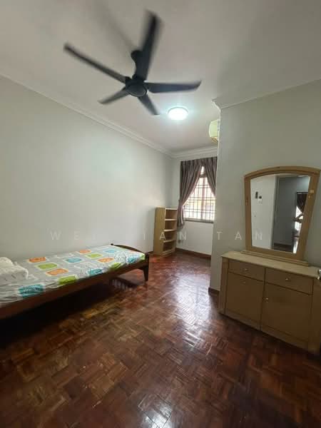 2-storey Terraced House for Rent in Taman Mount Austin (Tebrau) - Wei Jian Tan - Bedroom - PropertyGuru.com.my