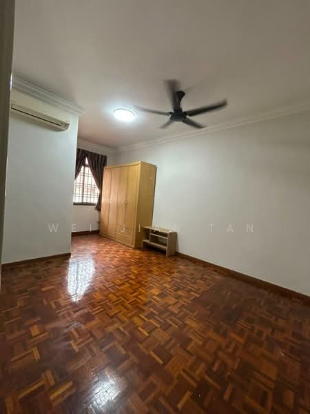 2-storey Terraced House for Rent in Taman Mount Austin (Tebrau) - Wei Jian Tan - Bedroom - PropertyGuru.com.my