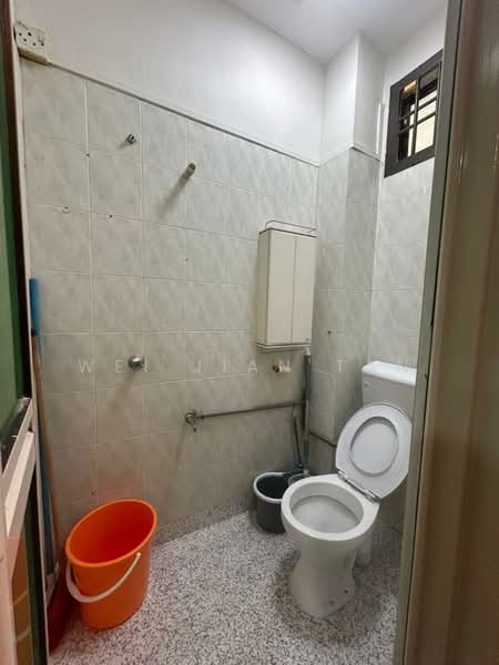 2-storey Terraced House for Rent in Taman Mount Austin (Tebrau) - Wei Jian Tan - Bathroom - PropertyGuru.com.my