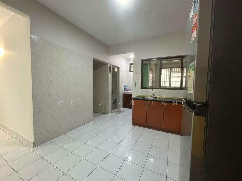 2-storey Terraced House for Rent in Taman Mount Austin (Tebrau) - Wei Jian Tan - Kitchen - PropertyGuru.com.my