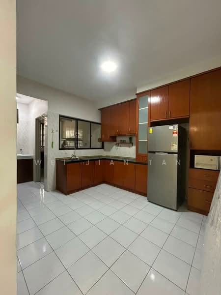 2-storey Terraced House for Rent in Taman Mount Austin (Tebrau) - Wei Jian Tan - Kitchen - PropertyGuru.com.my