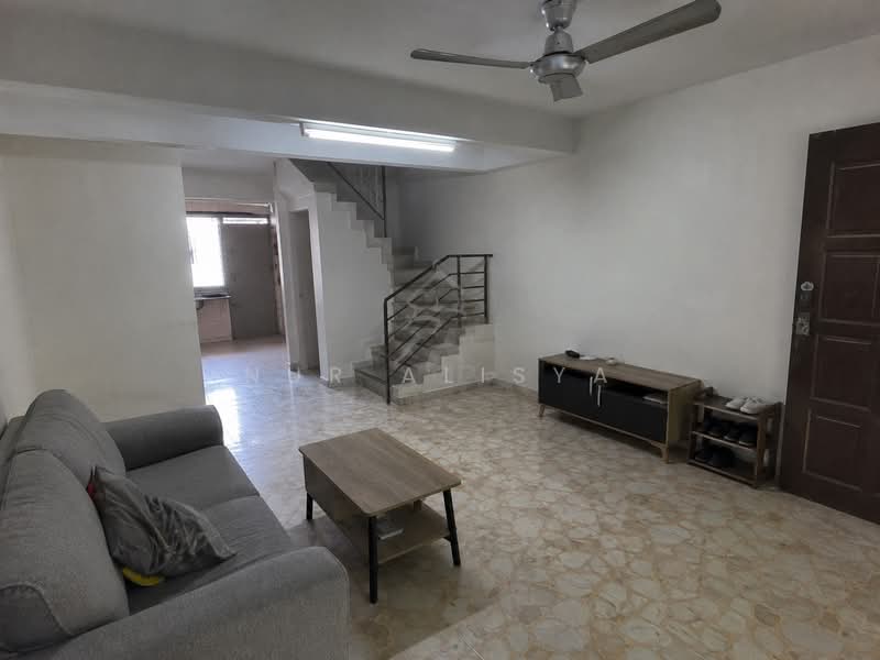 2-storey Terraced House for Rent in Sri Petaling (Kuala Lumpur) - Nur Alisya - Living Room - PropertyGuru.com.my