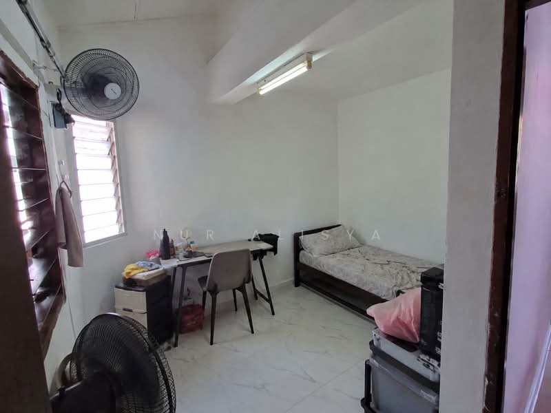 Rumah Teres untuk Disewa di Desa Setapak (Wangsa Maju) - Nur Alisya - Bedroom - PropertyGuru.com.my