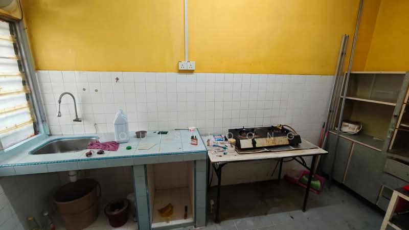 Apartment for Sale at Greenview Apartment - Louis Foong - Kitchen - PropertyGuru.com.my