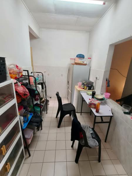 Townhouse for Sale in Seri Alam (Masai) - Pauline Ng - Kitchen - PropertyGuru.com.my