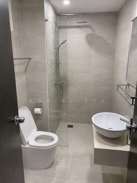 Kediaman Servis untuk Disewa di D'Latour - Nur Alisya - Bathroom - PropertyGuru.com.my