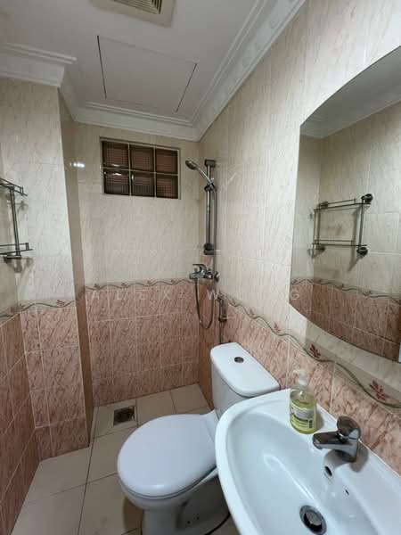 Bungalow House for Rent in Ampang (Kuala Lumpur) - Alex Wong - Bathroom - PropertyGuru.com.my