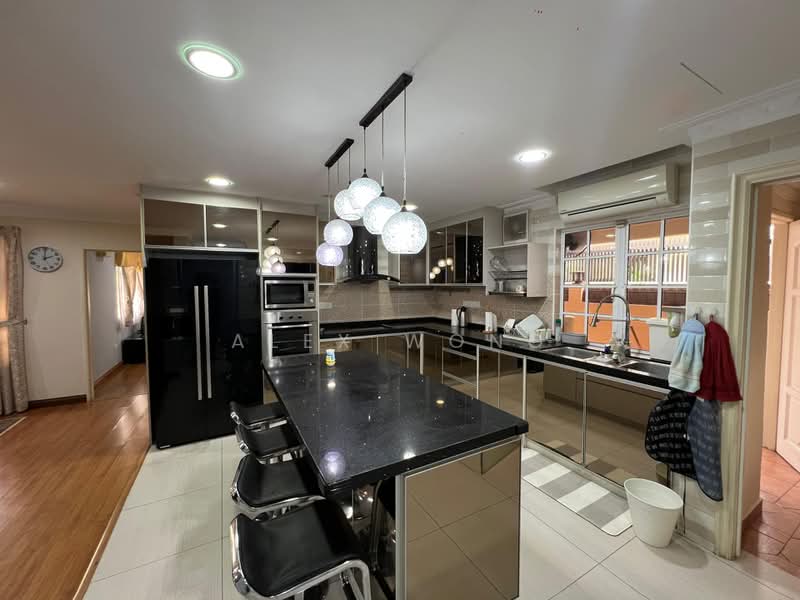 Bungalow House for Rent in Ampang (Kuala Lumpur) - Alex Wong - Kitchen - PropertyGuru.com.my